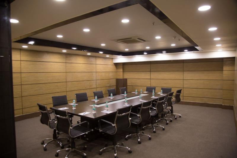 Bluemont Beacon Hotel New Delhi Gurgaon Exterior foto