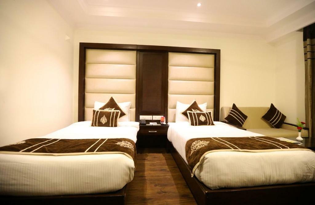 Bluemont Beacon Hotel New Delhi Gurgaon Exterior foto